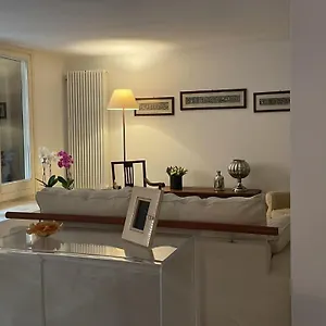 Casa Fiorita Appia Antica Apartment
